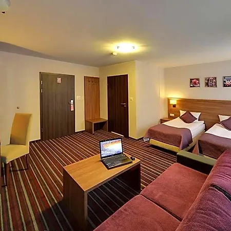 Hotel Camelot 3*