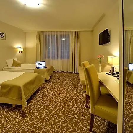Camelot Szczawno-Zdroj