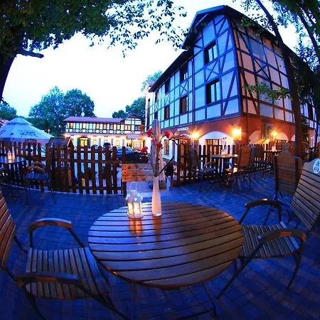 Hotell Camelot Szczawno-Zdroj