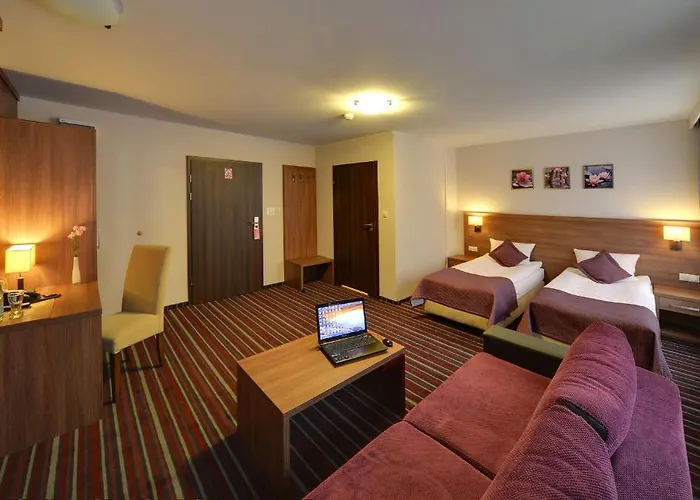 Camelot 3* Szczawno-Zdroj